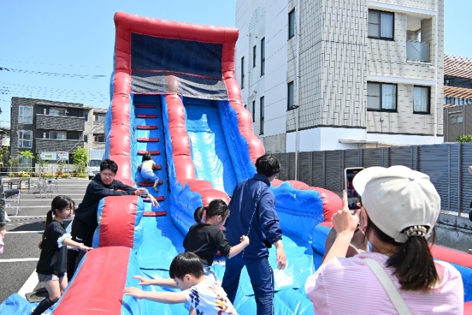 ちびっこエアー遊具1